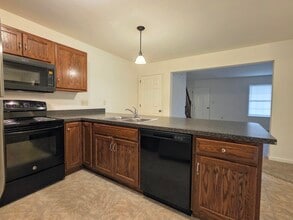 14 Gable Dr in Myerstown, PA - Foto de edificio - Building Photo