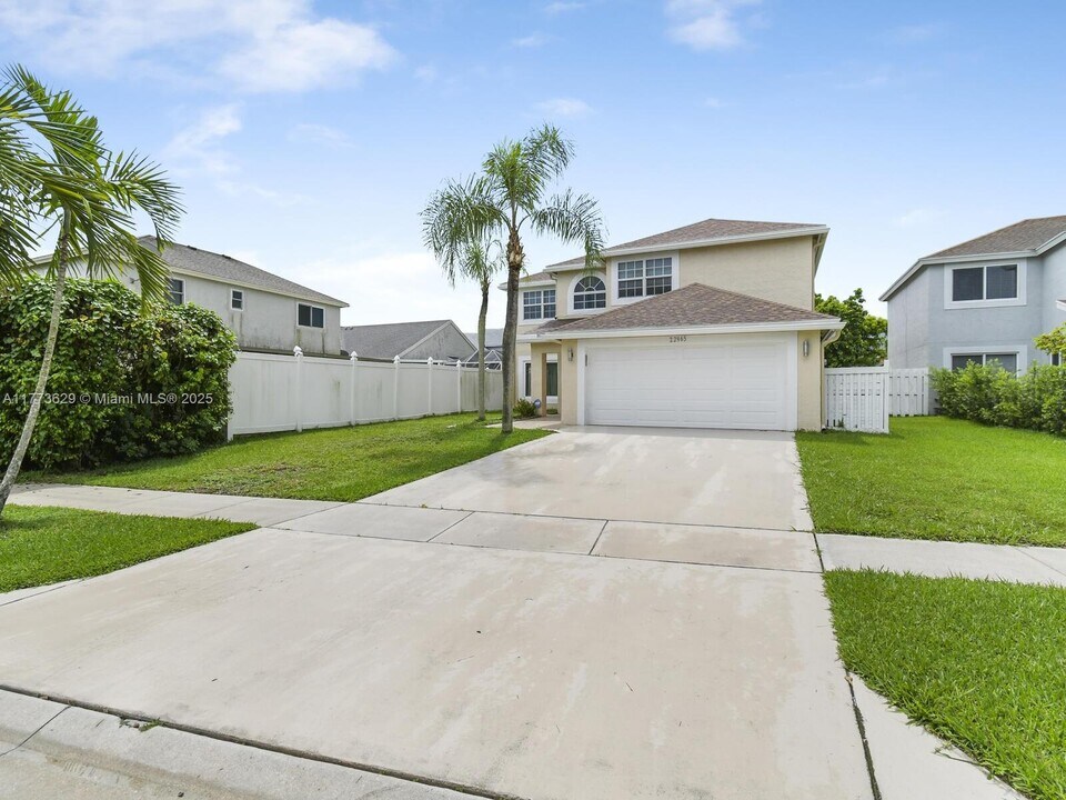 22965 Old Inlet Bridge Dr in Boca Raton, FL - Building Photo