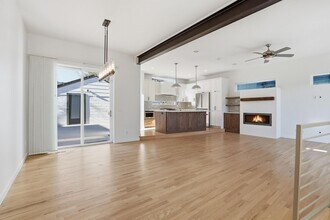 2411 Perry St in Denver, CO - Building Photo - Building Photo