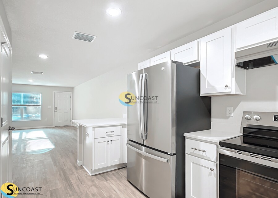 9370 N Peachtree Way in Citrus Springs, FL - Building Photo