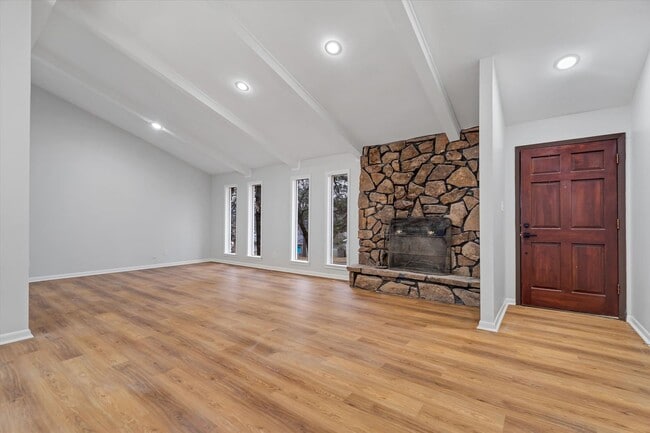 1803 Deerwood Dr in Jonesboro, AR - Building Photo - Building Photo