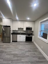 42 Irwin St, Unit 2 in Winthrop, MA - Building Photo - Building Photo