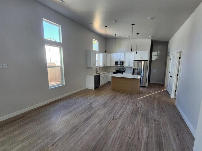 912 Redrock St in Page, AZ - Building Photo - Building Photo