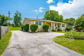 1214 Helena Dr in Chattanooga, TN - Building Photo - Building Photo