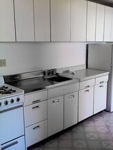 Clark Street Apartments by Royse + Brinkmeyer in Champaign, IL - Foto de edificio - Interior Photo