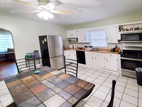 10 Ranchwood Dr in Trenton, NJ - Building Photo - Building Photo