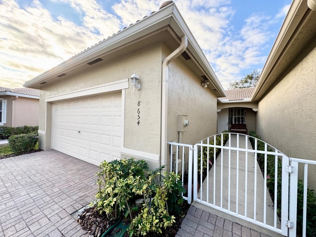 property at 8654 Lineyard Cay