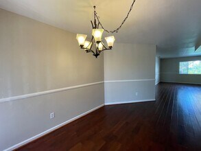 2404 24th St in Sacramento, CA - Building Photo - Building Photo