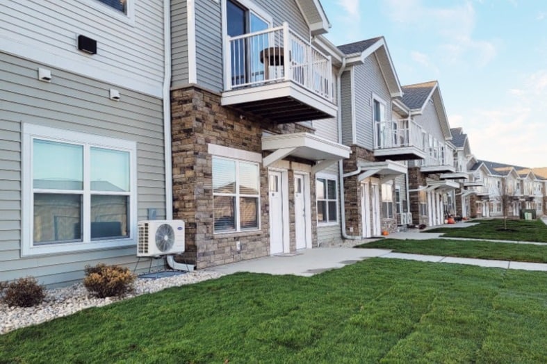 *FIRST MONTH FREE - Rock Pointe Village Photo