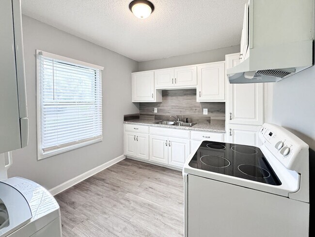 2806 Ralston Rd in Mobile, AL - Building Photo - Building Photo