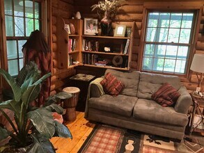 149 Arbor Ln in Hendersonville, NC - Building Photo - Building Photo