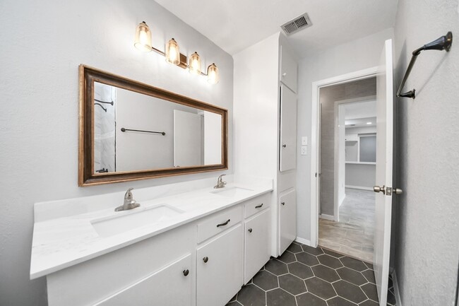 property at 2405 Pickerton Dr