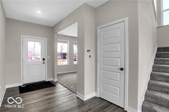 17364 Americana Crossing in Noblesville, IN - Building Photo - Building Photo