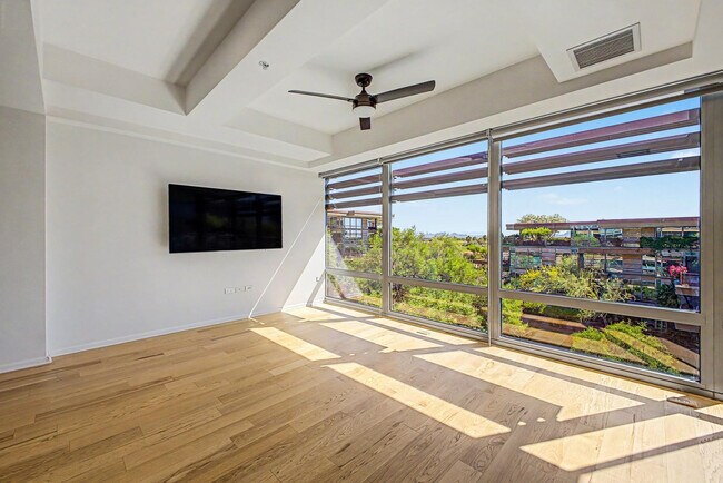 7151 E Rancho Vista Dr in Scottsdale, AZ - Building Photo - Building Photo