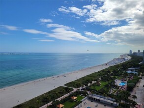 2655 Collins Ave in Miami Beach, FL - Foto de edificio - Building Photo