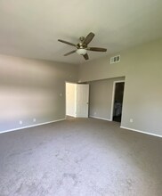7001 Spring Leaf in San Antonio, TX - Building Photo - Building Photo