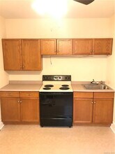 57 Crows Nest Rd in Tuxedo Park, NY - Building Photo - Building Photo