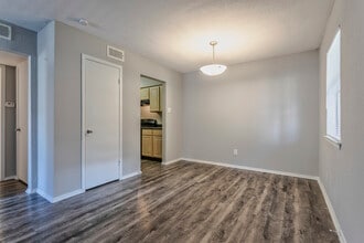 Oasis in Dallas, TX - Building Photo - Interior Photo