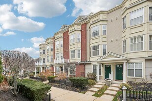 10 Bridge Ln in Haverstraw, NY - Building Photo