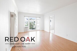 1832 N Edgemont St, Unit 8 in Los Angeles, CA - Building Photo