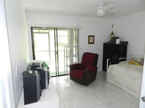 154 Pinto Palm Ct in Royal Palm Beach, FL - Building Photo - Building Photo