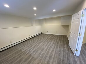 247 South St in Waltham, MA - Building Photo - Building Photo