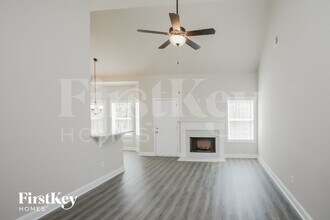 113 Cranbrooke Ln in Dallas, GA - Foto de edificio - Building Photo