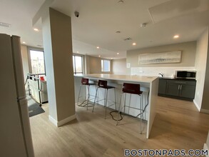 35 S Huntington Ave in Boston, MA - Building Photo - Building Photo