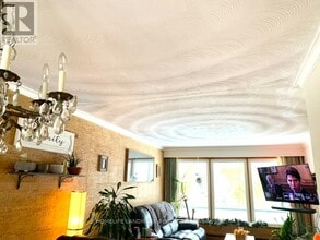 860 Francis Rd in Burlington, ON - Building Photo - Building Photo