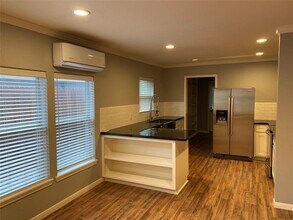 4221 Marina St in Houston, TX - Building Photo - Building Photo