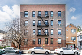 4126 73rd St in Woodside, NY - Building Photo - Building Photo