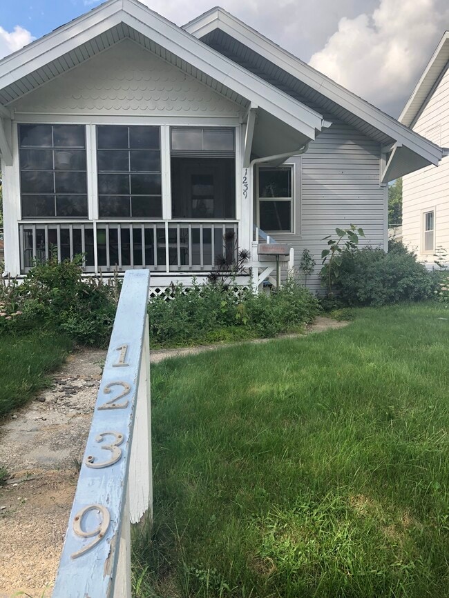 property at 1239 Charlotte Ave