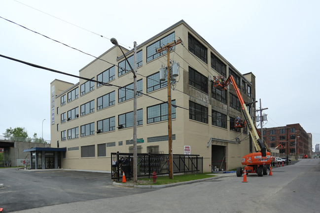 Seneca Street Lofts in Buffalo, NY - Foto de edificio - Building Photo