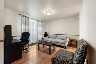 4601 Castleman Dr in Austin, TX - Building Photo - Building Photo