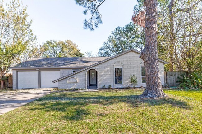 property at 2514 Riata Ln
