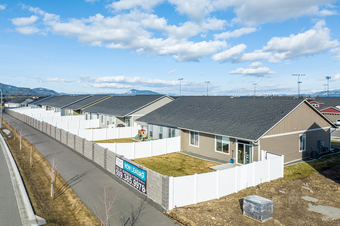 Majestic Villas in Rathdrum, ID - Foto de edificio