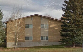249 N 8th W in St Anthony, ID - Building Photo - Building Photo