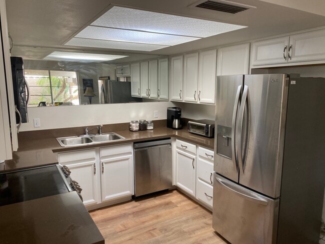 9426 E Jenan Dr in Scottsdale, AZ - Building Photo - Building Photo