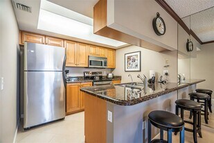 622 Waterside Dr in Hypoluxo, FL - Building Photo