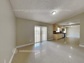 1086 NW 128th Ave in Miami, FL - Building Photo - Building Photo