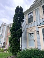 1555 Saint Lawrence Ct in Frederick, MD - Building Photo