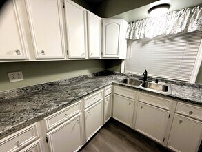 412 Depot St, Unit 1 in Latrobe, PA - Foto de edificio - Building Photo