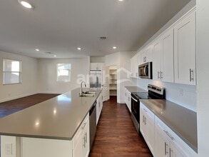 134 Charmante Tulip Lane in Henderson, NV - Building Photo - Building Photo