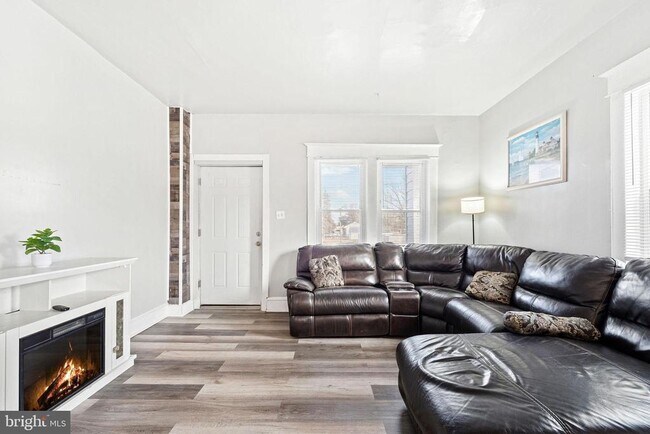 1945 Cooper St in Deptford, NJ - Building Photo - Building Photo