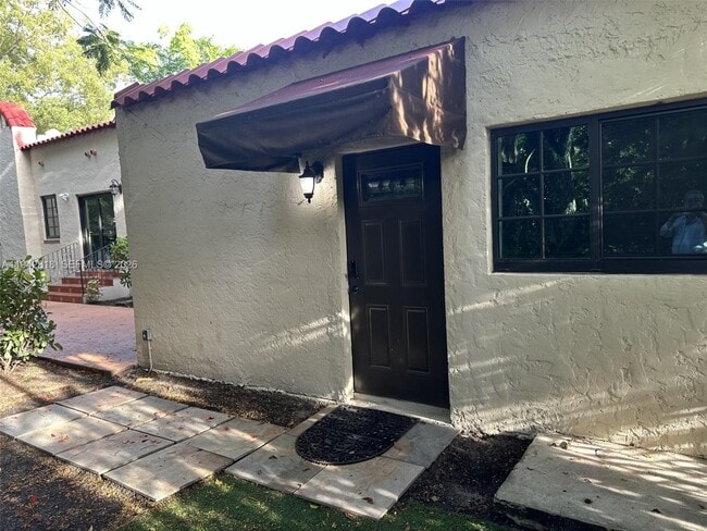 914 Madrid St in Coral Gables, FL - Building Photo - Building Photo