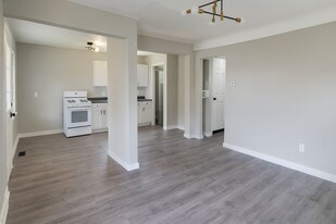 13593 Meyers Rd in Detroit, MI - Building Photo