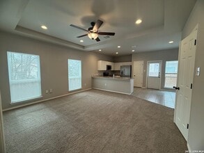 4138 Swans Landing in San Antonio, TX - Foto de edificio - Building Photo