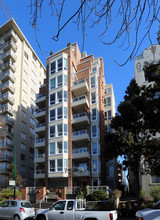 Sundial at the Park in Vancouver, BC - Building Photo - Building Photo