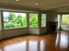 2607 4th Ave N in Seattle, WA - Foto de edificio - Building Photo