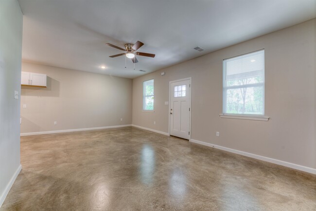 639 N Dunlap St in Memphis, TN - Building Photo - Building Photo